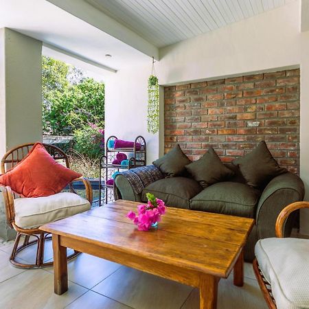 Absolute Bosch Guest House Stellenbosch Extérieur photo