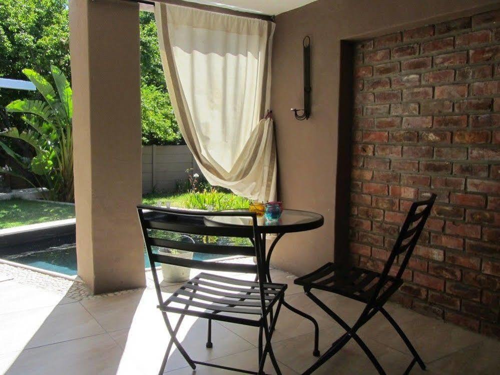 Absolute Bosch Guest House Stellenbosch Extérieur photo
